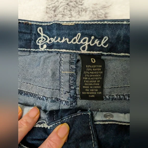 NEW! Soundgirl Women's Blue Jeans - Picture 7 of 10